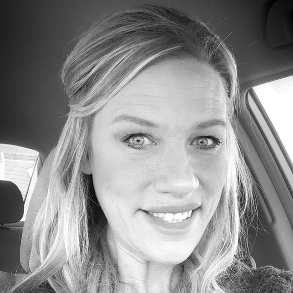 Meet your Posher, Jami - Picture 1 of 1